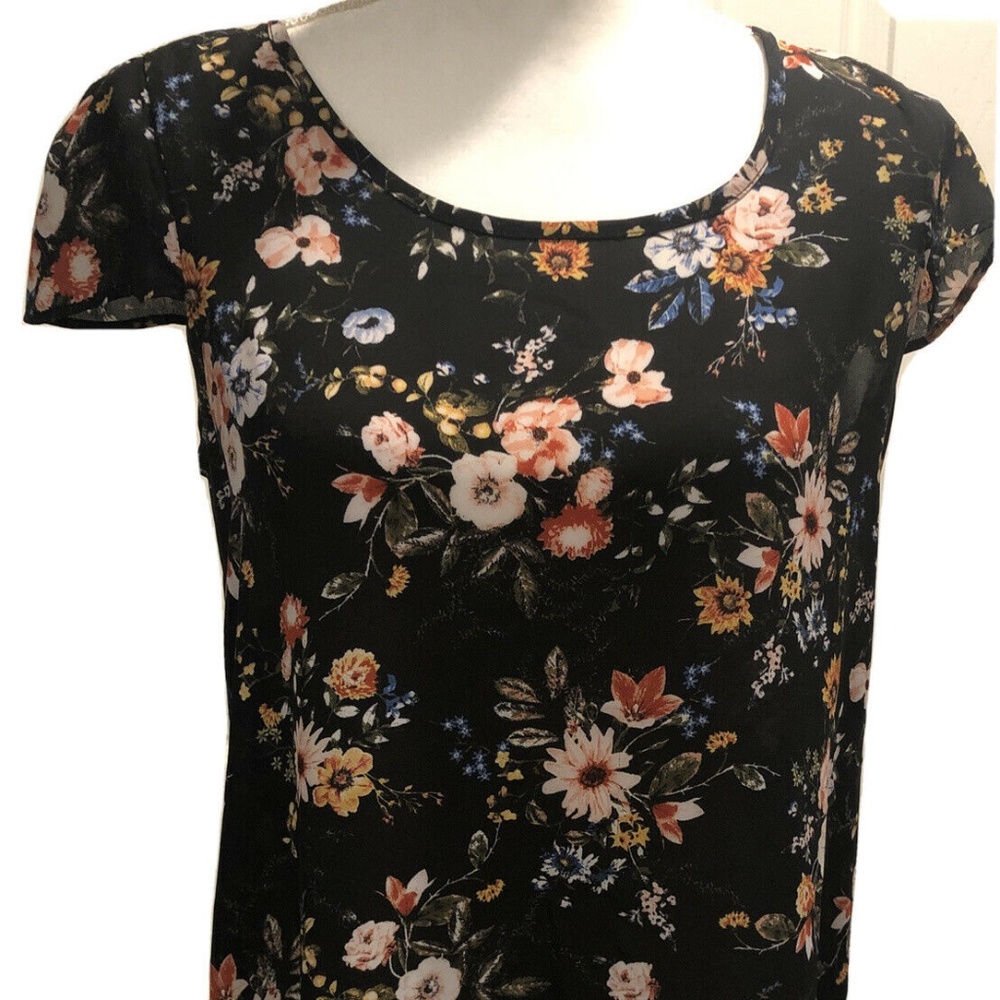 Cap Sleeve Pink Floral On Black  High Low Blouse S